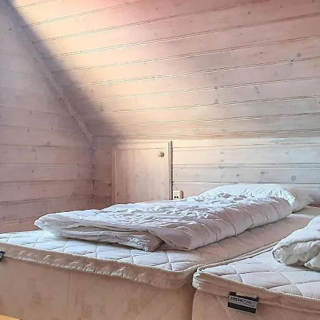 Holiday home Four-bedroom In
