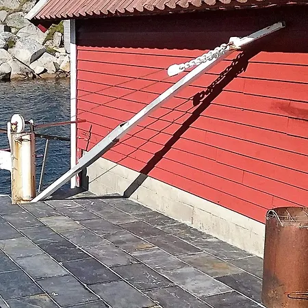 9 Person In Utsira-by Traum *